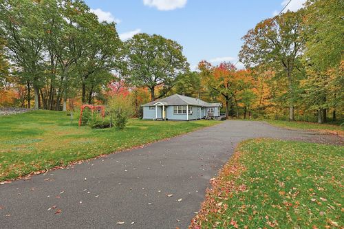 1030 County St, Attleboro, MA, 02703-4606 | Card Image