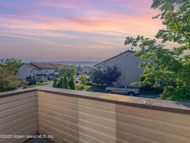 81 Selvin Loop | Image 18