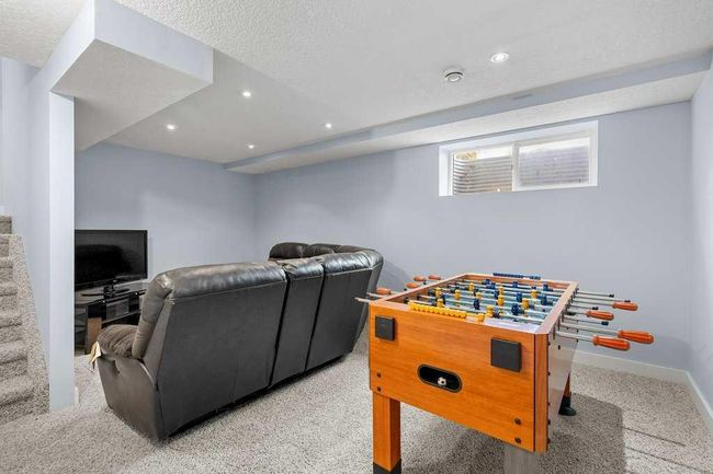 117 Chaparral Valley Gdns Se, Townhouse with 3 bedrooms, 3 bathrooms and 2 parking in Calgary AB | Image 35
