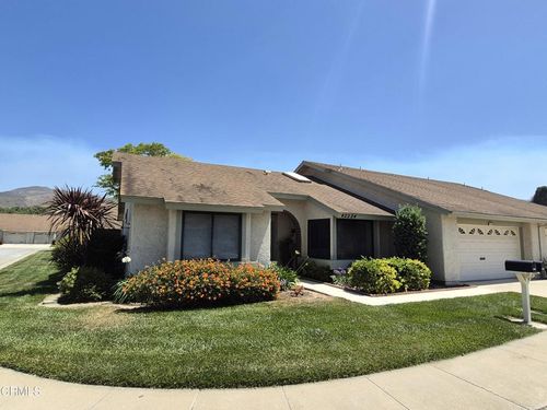 42224 Village 42, Camarillo, CA, 93012-8923 | Card Image