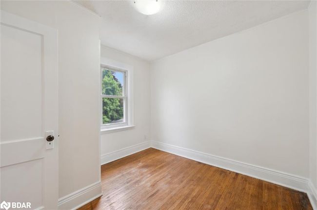 289 Houghton Ave S, House other with 3 bedrooms, 3 bathrooms and 5 parking in Hamilton ON | Image 21