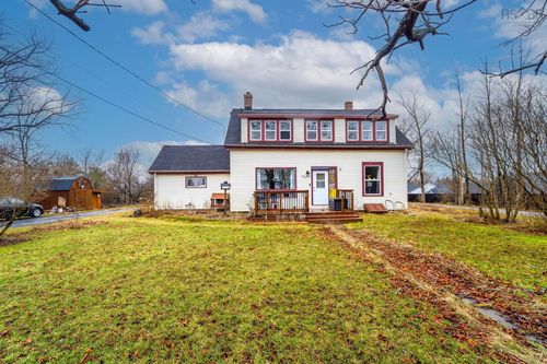 301 Town Rd, Falmouth, NS, B0P1P0 | Card Image