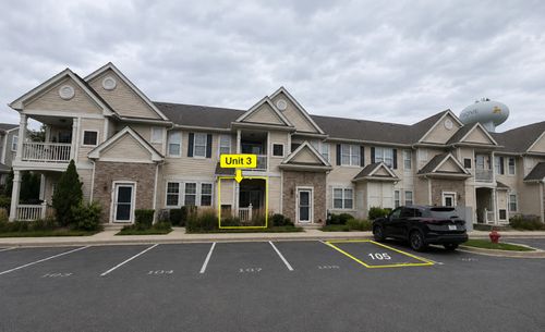 3-2250 Aurora Dr, Pingree Grove, IL, 60140-6425 | Card Image