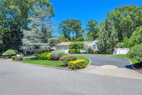 109 Shirley Court, Smithtown, NY, 11787 | Card Image