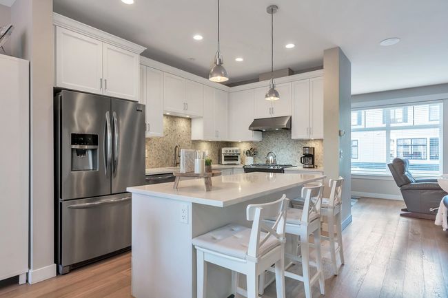 14 - 3303 Rosemary Heights Cres, Townhouse with 3 bedrooms, 3 bathrooms and 4 parking in Surrey BC | Image 11