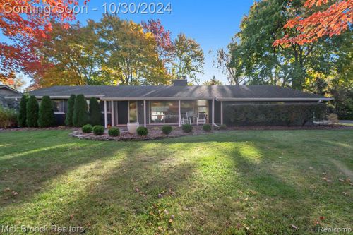 3418 Paddington Drive, Troy, MI, 48084 | Card Image