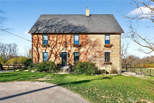 2566 E Lower Springboro Rd, Waynesville, OH, 45068-9358 | Card Image