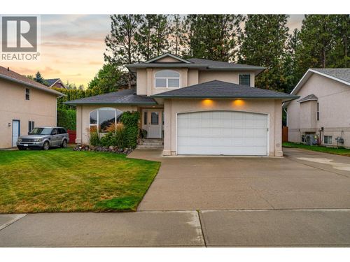 461 Sedona Dr, Kamloops, BC, V2E2R1 | Card Image