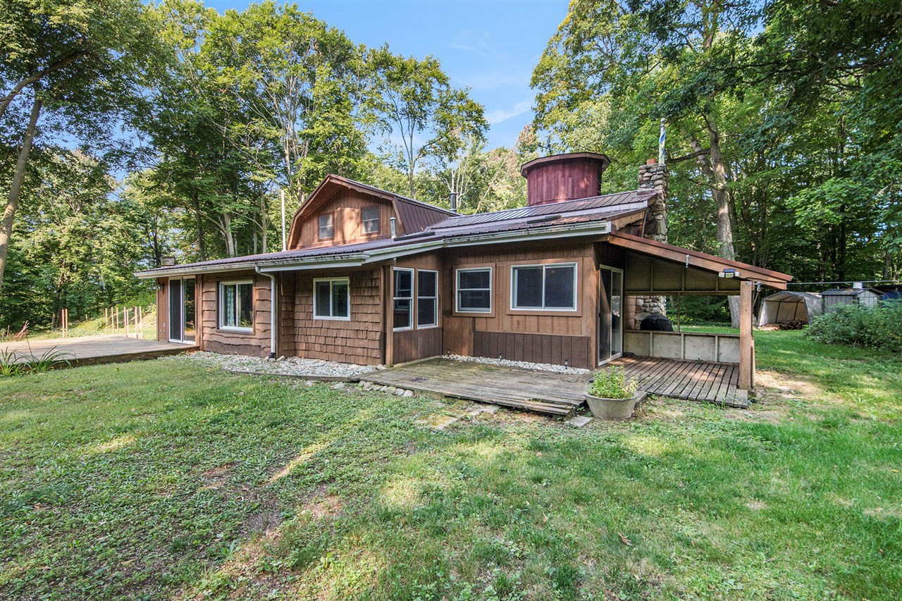 Hemlock Ave, Sand Lake, MI 49343