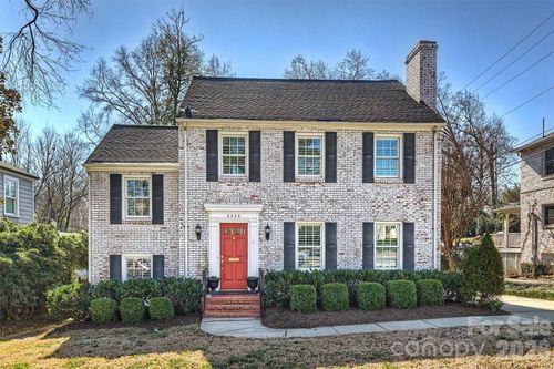 2220 Colony Rd, Charlotte, NC, 28209-1712 | Card Image