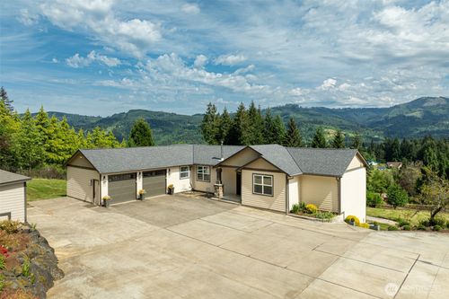 3900 Ne 425th St, Woodland, WA, 98674-2562 | Card Image