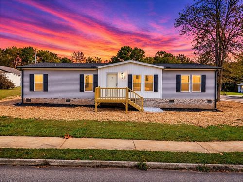 203 Lakanwood Lane, Piedmont, SC, 29673 | Card Image