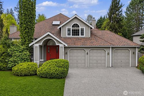 26057 Se 38th St, Sammamish, WA, 98029-7005 | Card Image