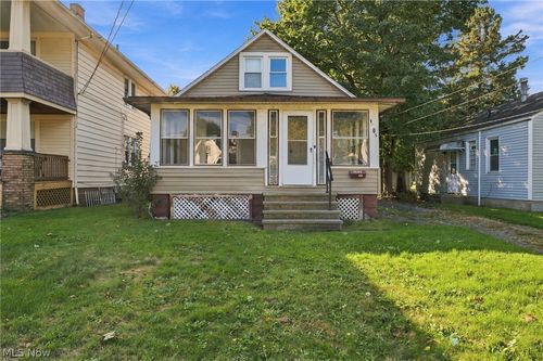 1305 Spring Rd, Cleveland, OH, 44109-4448 | Card Image