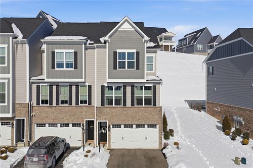 401 Spruce Ln, Canonsburg, PA, 15317-2450 | Card Image