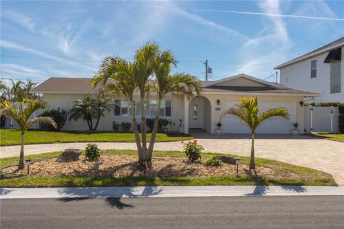 102 23rd St, BELLEAIR BEACH, FL, 33786-3417 | Card Image