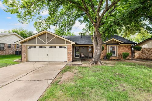 417 E Vine St, Keller, TX, 76248-2309 | Card Image