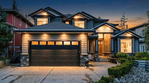 1020 Jay Cres, Squamish, BC, V8B0P2 | Card Image
