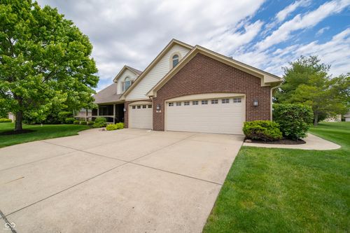 7398 W Banton Cir, New Palestine, IN, 46163-8860 | Card Image