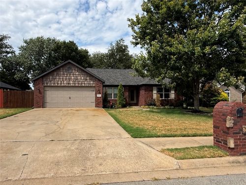 1818 Candy Apple Street, Springdale, AR, 72764 | Card Image