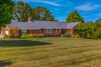 121 Barkley Estate, House other with 4 bedrooms, 3 bathrooms and null parking in Nicholasville KY | Image 1