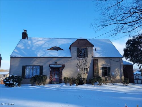 1002 Jackson Ave, Parkersburg, WV, 26101-4808 | Card Image