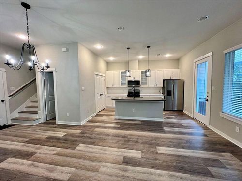 6712 Parker Oaks Ln, Houston, TX, 77076-1438 | Card Image