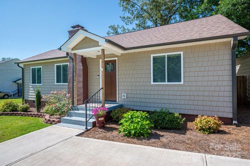1005 Noles Dr, Mount Holly, NC, 28120-1249 | Card Image