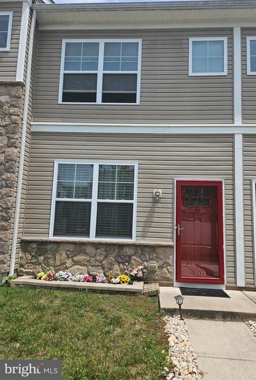 19 Rowand Way E, CLEMENTON, NJ, 08021-4110 | Card Image