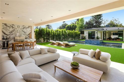 11826 Kling St, Valley Village, CA, 91607-4045 | Card Image