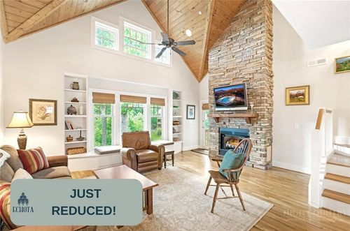 m-4-565 Peaceful Haven Dr, Boone, NC, 28607-7927 | Card Image