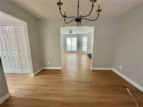 5464 Fox Haven Trl, Stone Mountain, GA, 30088-2272 | Card Image