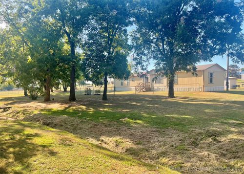 102976 S Washington St, Harrah, OK, 73045-7750 | Card Image