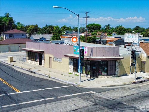 1811 E Compton Blvd, Compton, CA, 90221-3544 | Card Image