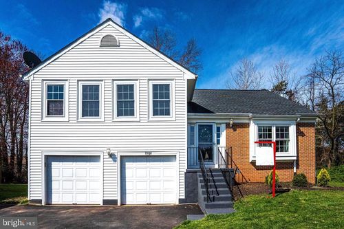 10160 Forest Hill Cir, MANASSAS, VA, 20110-2183 | Card Image