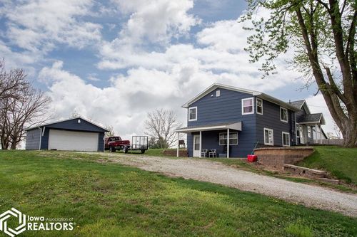 746 Lake Rd, Ottumwa, IA, 52501-9673 | Card Image