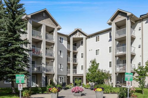431-1717 60 Street Se, Calgary, AB, T2A7Y7 | Card Image