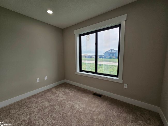 1409 E 10 Th Street, Condo with 4 bedrooms, 3 bathrooms and null parking in Carroll IA | Image 7