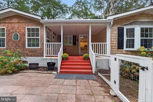 111 Georges Ln, MILTON, DE, 19968-9690 | Card Image