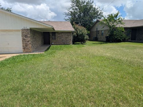 5316 Hastings Dr, Fort Worth, TX, 76133-5907 | Card Image