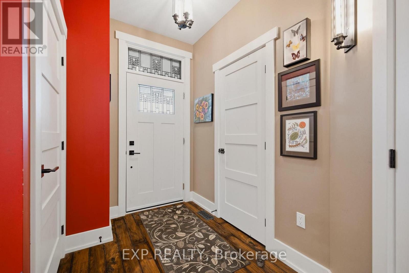 Residential in Huron East (Seaforth) 4
