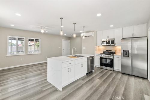 9831 Oleander Ave, Fontana, CA, 92335 | Card Image