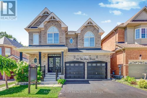 138 West Lawn Crescent, Whitchurch-Stouffville (Stouffville), ON, L4A0B4 | Card Image