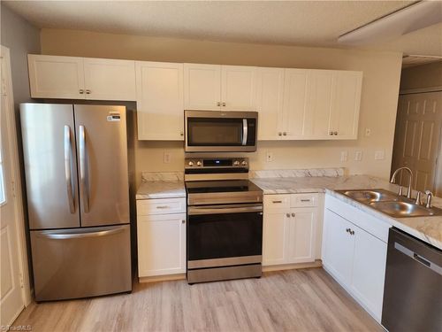 148 Churchill Ln, Mount Airy, NC, 27030-2805 | Card Image