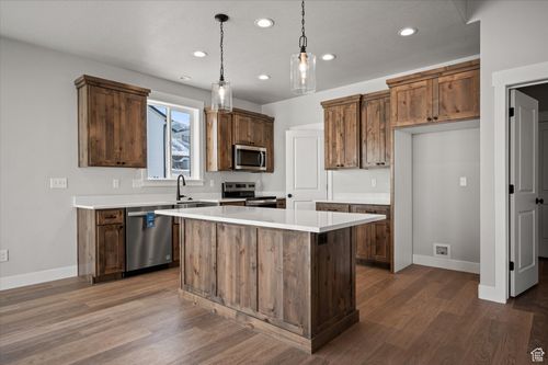 157-855 E 410 N, Hyde Park, UT, 84318-3250 | Card Image