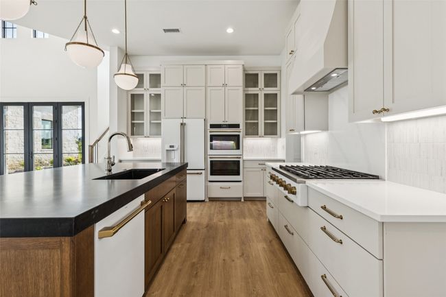 4930 Magnolia Trl, House other with 4 bedrooms, 5 bathrooms and null parking in Midlothian TX | Image 8