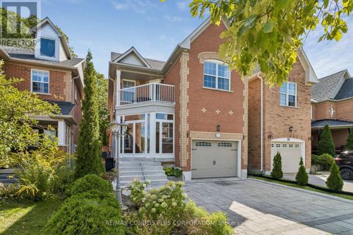 41 Maroon Dr, Richmond Hill, ON, L4E5B4 | Card Image