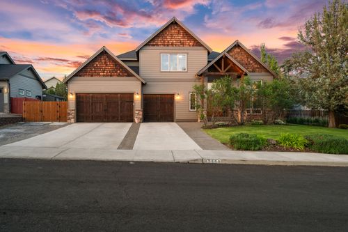 3550 Sw 36th Pl, Redmond, OR, 97756-0266 | Card Image