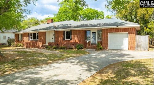 211 E Richland St, Kershaw, SC, 29067-1335 | Card Image