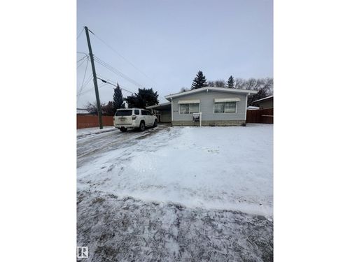 5420 40 Ave, Wetaskiwin, AB, T9A0A5 | Card Image